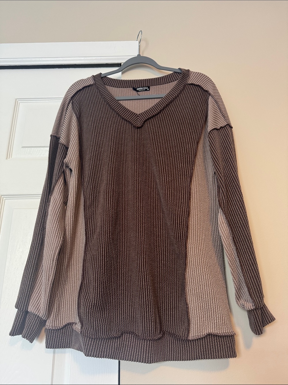 HEIMISH USA Brown & Cream V-Neck Ribbed Colorblock Too